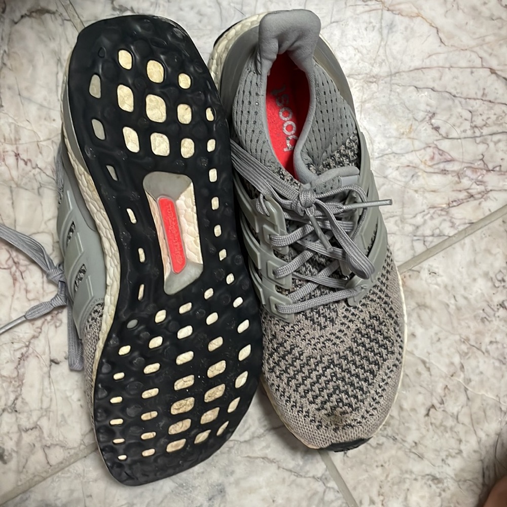Grey Ultraboost - Picture 2 of 3